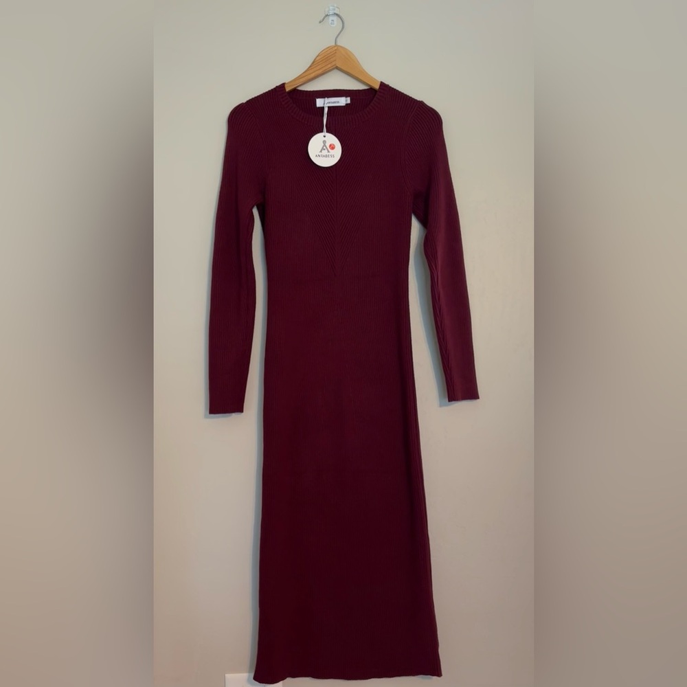 Anrabess Burgundy Dress Never Worn
